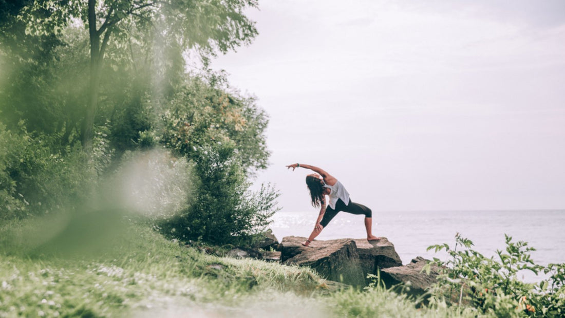 Doğada yoga ve nefes egzersizi